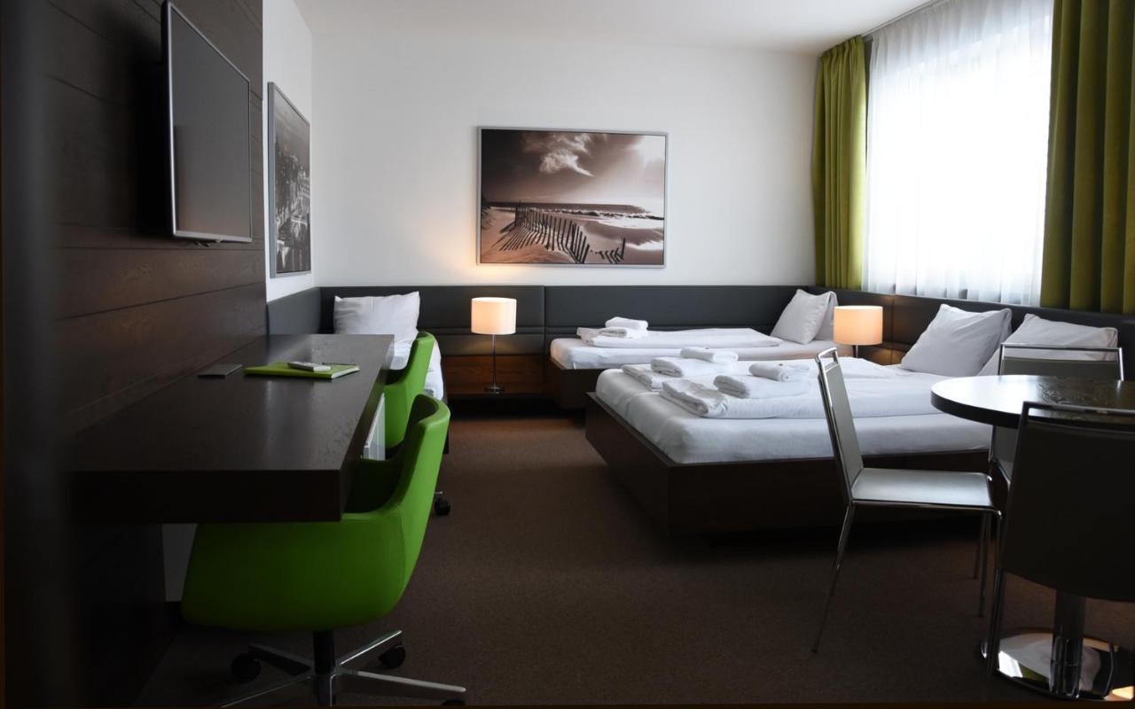 Hotel Harmony Medical & Wellness-Free Parking, 1,8Km From The Center Kromeriz Ngoại thất bức ảnh