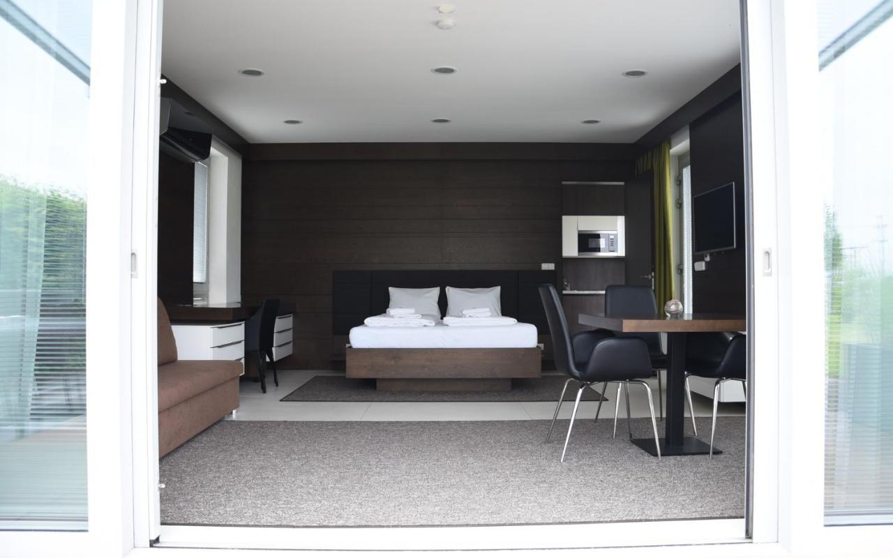 Hotel Harmony Medical & Wellness-Free Parking, 1,8Km From The Center Kromeriz Ngoại thất bức ảnh