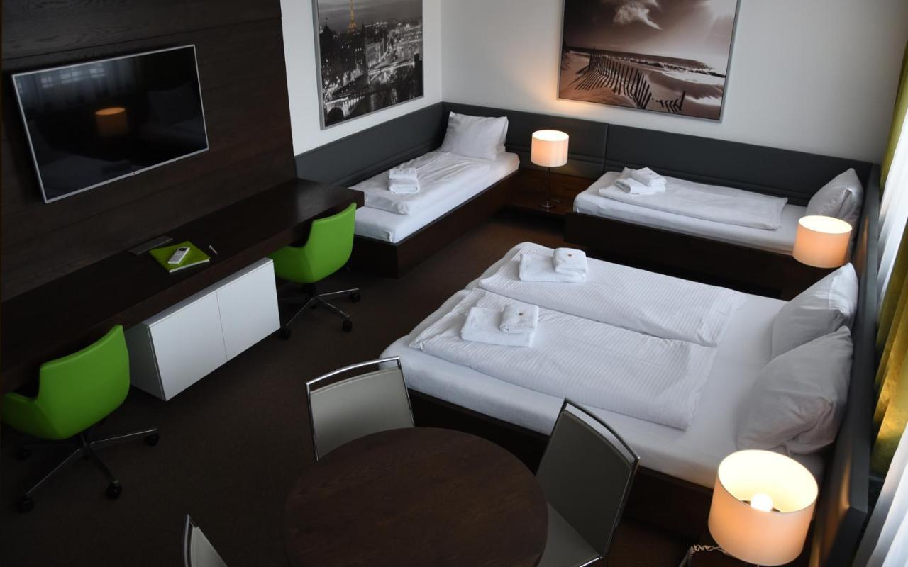 Hotel Harmony Medical & Wellness-Free Parking, 1,8Km From The Center Kromeriz Ngoại thất bức ảnh