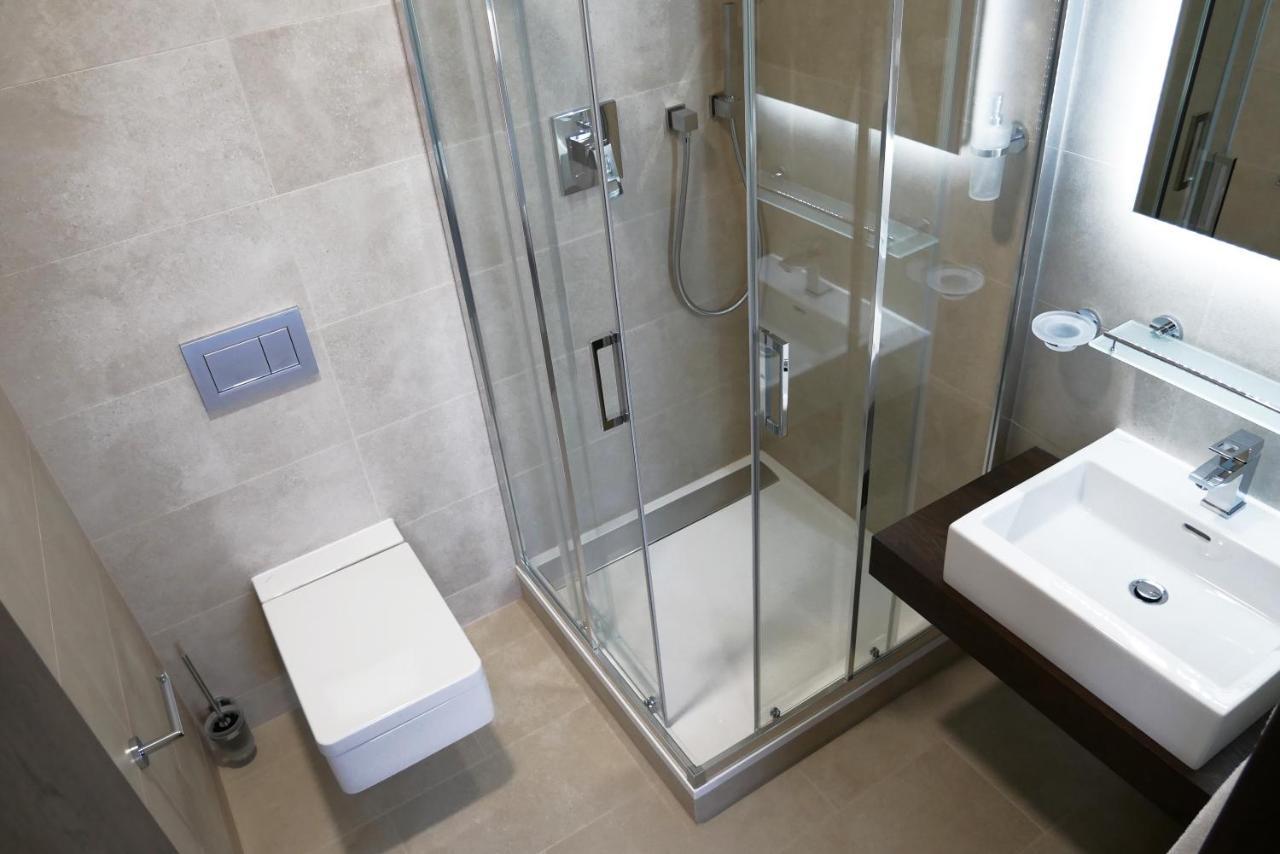 Hotel Harmony Medical & Wellness-Free Parking, 1,8Km From The Center Kromeriz Ngoại thất bức ảnh