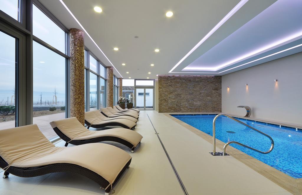 Hotel Harmony Medical & Wellness-Free Parking, 1,8Km From The Center Kromeriz Ngoại thất bức ảnh